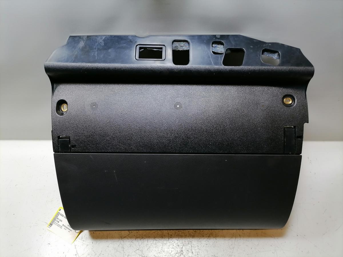 Audi A3 8P original Handschuhfach Bj.2006